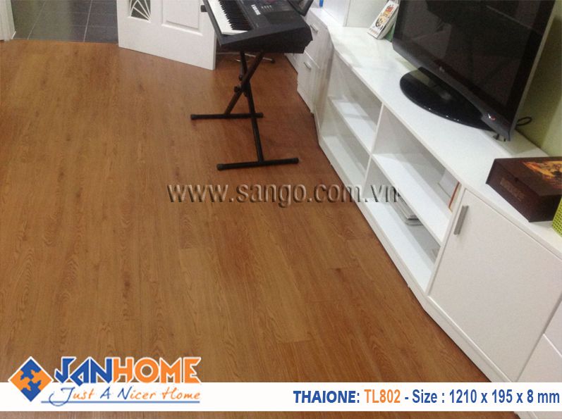 Thi công sàn gỗ ThaiOne TL802 phòng ngủ ấm cúng